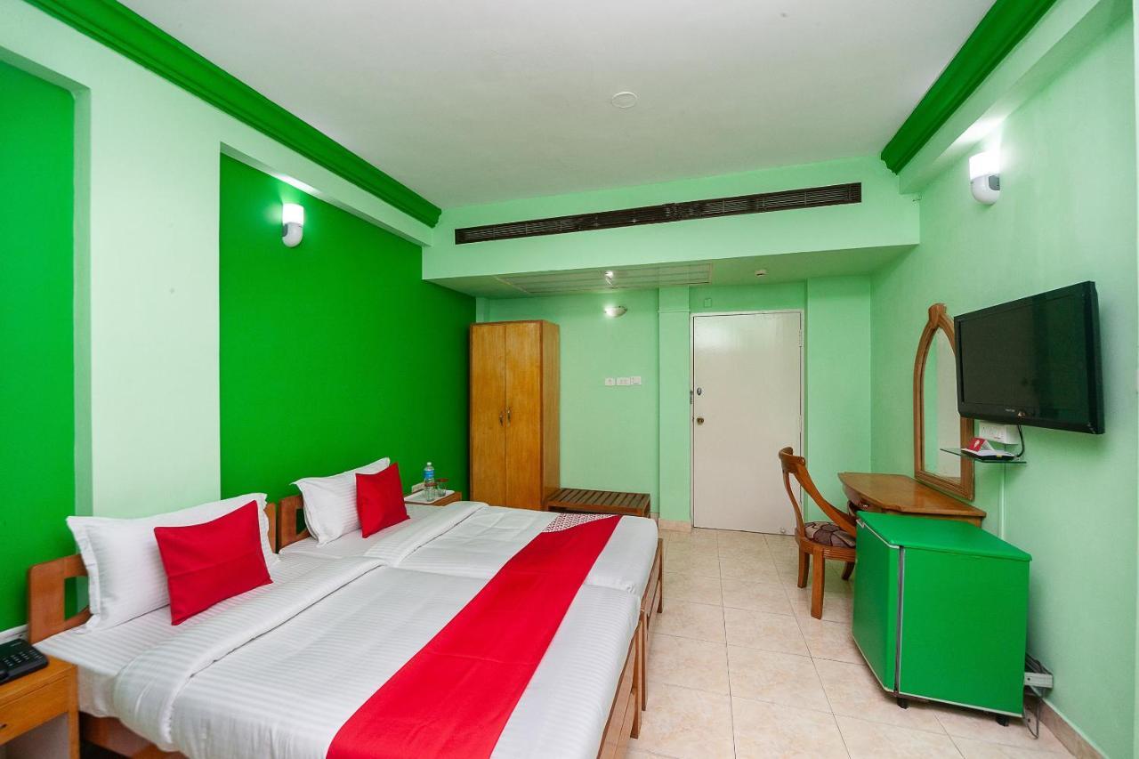 צ'נאי Hotel Manhattan מראה חיצוני תמונה