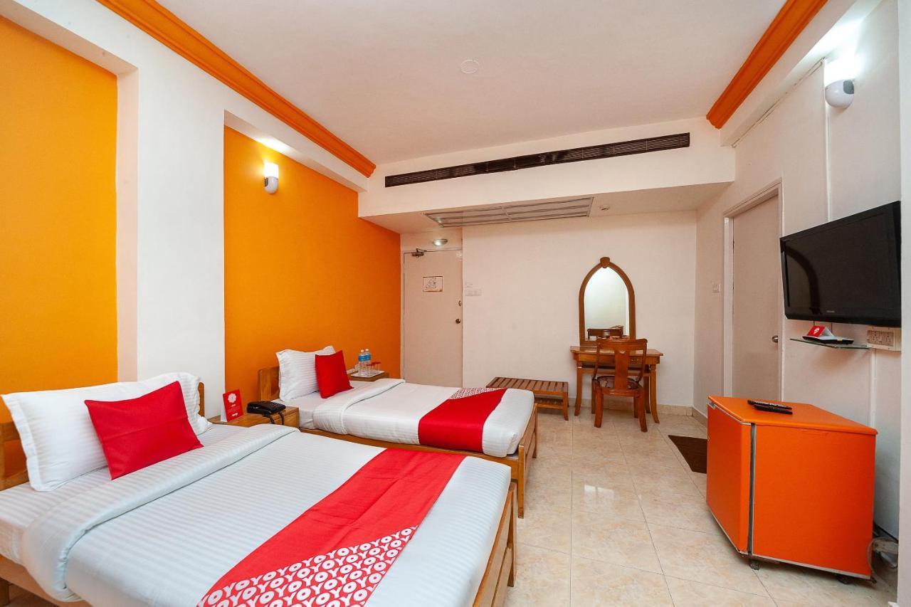 צ'נאי Hotel Manhattan מראה חיצוני תמונה