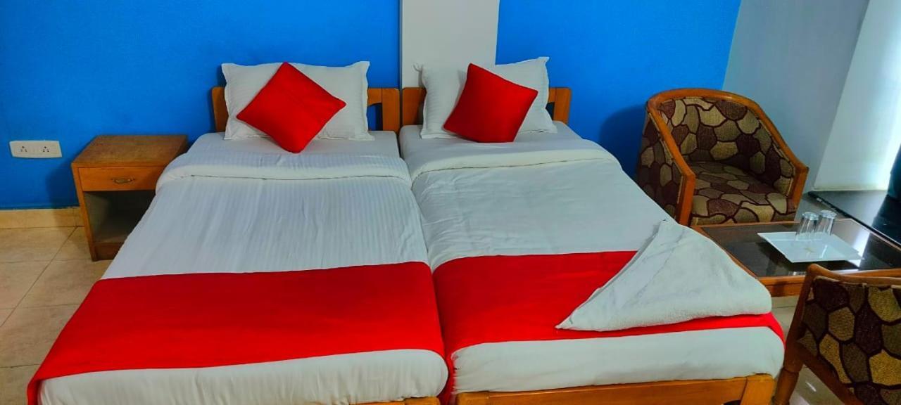 צ'נאי Hotel Manhattan מראה חיצוני תמונה