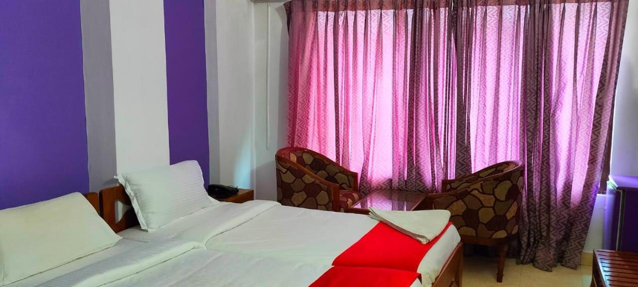 צ'נאי Hotel Manhattan מראה חיצוני תמונה